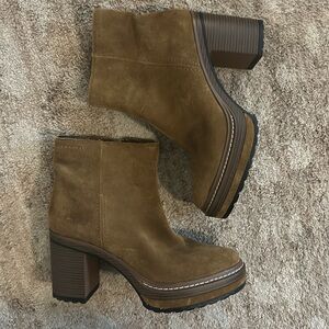 Steve Madden boots